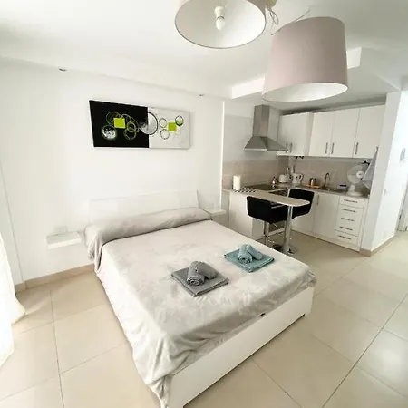 Appartement Aloha Summerland Vip Sea & Pool View