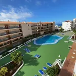 Aloha Summerland Vip Sea & Pool View Apartamento